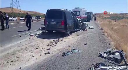 Şanlıurfa'da meydana gelen feci kazada  4 kişi hayatını kaybett