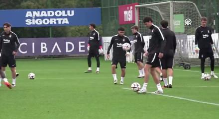 Beşiktaş formasından sponsoru Tera'yı &ccedil;ıkardı!