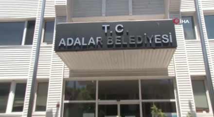 Adalar Belediyesi se&ccedil;ime gidiyor
