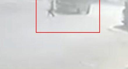 Adana'da feci kaza: 11 yaşındaki &ccedil;ocuk ağır yaralandı