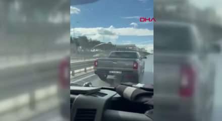 Ambulansa yol vermeyen s&uuml;r&uuml;c&uuml;ye 46 bin TL ceza: Ehliyeti ve arabası da gitti
