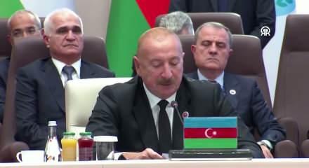 Azerbaycan Cumhurbaşkanı Aliyev T&uuml;rk ve İslam d&uuml;nyasına birliktelik &ccedil;ağrısında bulundu