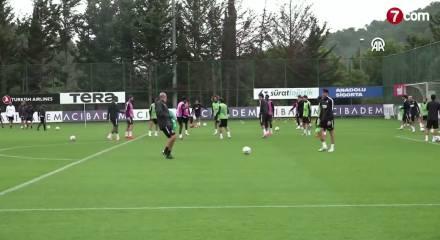 Beşiktaş, UEFA Avrupa Ligi kadrosunu a&ccedil;ıkladı