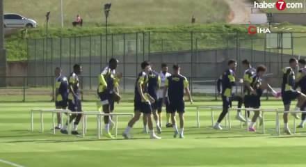 Fenerbah&ccedil;e evinde 3 puan i&ccedil;in sahaya &ccedil;ıkıyor
