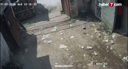 Hindistan'da dehşet anları: Kamyondan d&uuml;şen oksijen t&uuml;p&uuml; bomba gibi patladı
