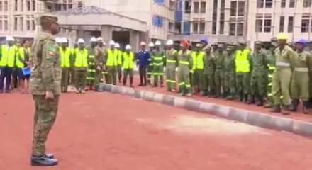 Ugandalı  general yine T&uuml;rkiye'yi hedef aldı