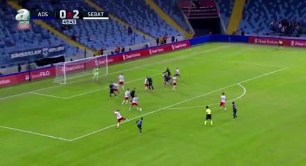  25 yaşındaki gen&ccedil; futbolcu Tolga Kalender vefat etti