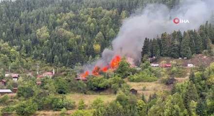 Kastamonu'da 6 ev alevlere teslim oldu