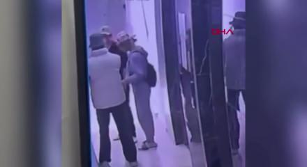 K&uuml;&ccedil;&uuml;kcekmece'de soygunu engelleyen 'Mucize': Kapıyı a&ccedil;an 4 hırsıza kedi engeli