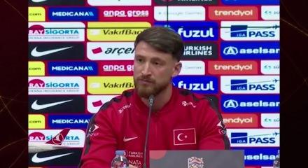 Sosyal medyada g&uuml;ndem oldu! Milli ma&ccedil; &ouml;ncesi Amedspor sorusu