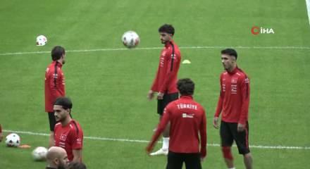 A Milli Takım Bursa'da sahne alıyor! T&uuml;rkiye-İtalya muhtemel 11'ler