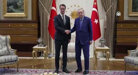 Alman Başbakan W&uuml;st&rsquo;ten T&uuml;rkiye mesajı: G&uuml;mr&uuml;k Birliği reformu ve vize &ccedil;ağrısı
