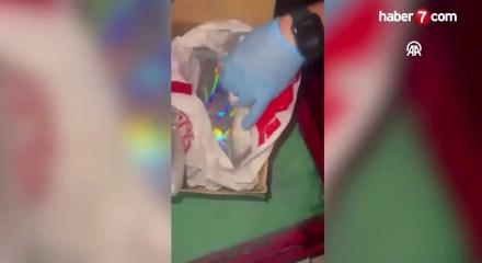 Fatih&rsquo;te operasyon! Deste deste ele ge&ccedil;irildi