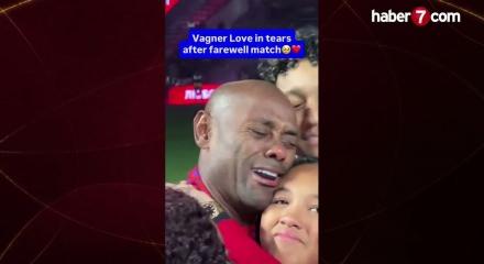 Vagner Love emekli oldu! İşte jubile ma&ccedil;ından g&ouml;r&uuml;nt&uuml;ler