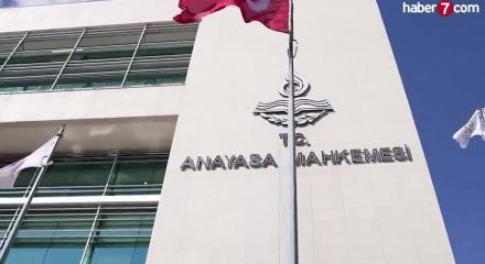 Yeni Parti'de t&uuml;m g&ouml;zler AYM'de!