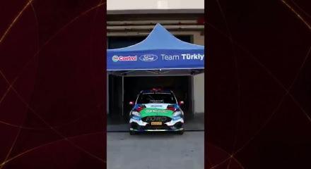 Bakan Osman Aşkın Bak, Formula 1 i&ccedil;in pistin tozunu attırdı