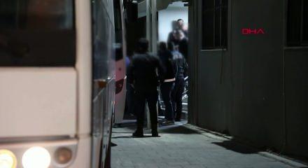 Bayraklı Belediyesi&rsquo;ne r&uuml;şvet ve ihale operasyonu: 43 ş&uuml;pheli adliyede