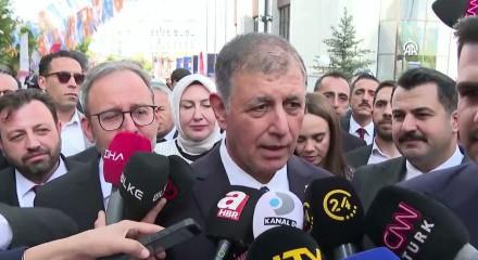 AK Parti İzmir B&uuml;y&uuml;kşehir Başkanı İzmir i&ccedil;in m&uuml;jdeleri a&ccedil;ıkladı