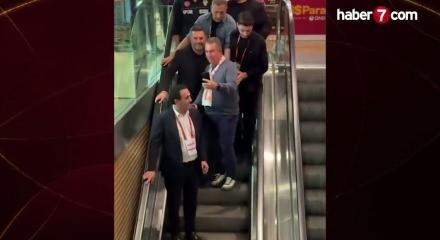 Galatasaray taraftarından Okan Buruk'a: Bar&ccedil;a'layacağız hocam!