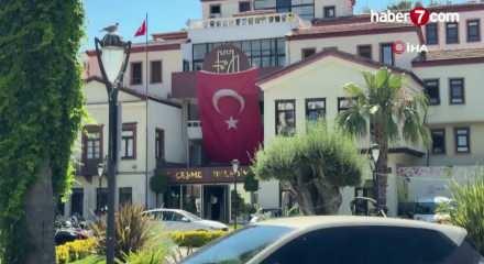 İzmir'de &Ccedil;eşme Belediyesine y&ouml;nelik soruşturmada 10 ş&uuml;pheli tutuklandı