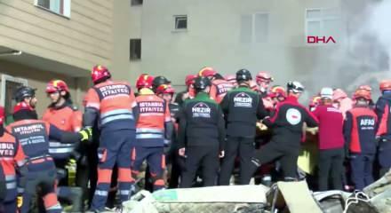 Maltepe'de &ccedil;&ouml;ken binadaki arama &ccedil;alışmalarında enkazdan 1 kişi &ccedil;ıkarıldı