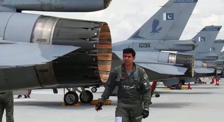 Pakistan savaşa dahil oldu: Jetler havalanıp bomba yağdırdı