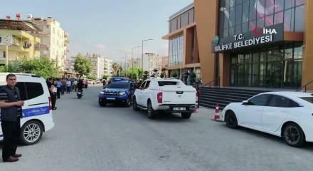 Silifke Belediyesi'ne yeni yolsuzluk operasyonu: &Ccedil;ok sayıda g&ouml;zaltı kararı