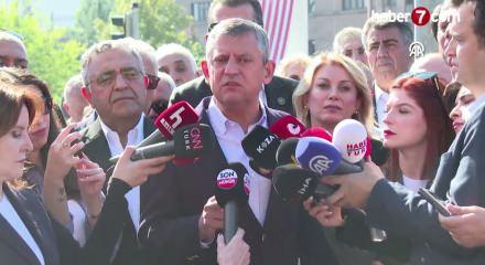Yeni Parti Genel Başkanı &Ouml;zel, basın mensuplarına a&ccedil;ıklamalarda bulundu