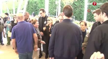 Yeşil&ccedil;am'ın "Altın &Ccedil;ocuğu" G&ouml;ksel Arsoy toprağa verildi