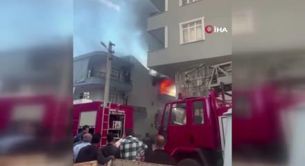 Antalya'da akılalmaz olay: Evini ateşe verdi, kiracısı canını hi&ccedil;e sayıp kediyi kurtardı
