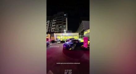 Başakşehir'de tepki &ccedil;eken 'kız yurdu karşısı' reklamı: Kafe kapatıldı