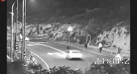 Batı Şeria'da işgalci provokasyonu: Filistinli s&uuml;r&uuml;c&uuml; ka&ccedil;arken bir İsrailliye &ccedil;arptı