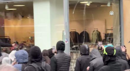 Fransa'da sarı yelekliler yeniden sokakta! &Uuml;lke genelinde protestolar