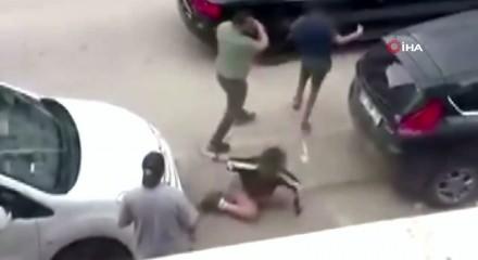 K&uuml;&ccedil;&uuml;k &ccedil;ocuk, annesini saldıran magandaya m&uuml;dahale etti