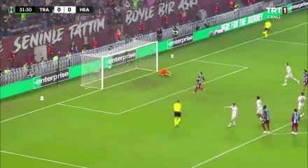 Trabzonspor, Avrupa'da 13 yıllık penaltı hasretini bitirdi!