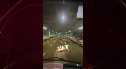 Vadi İstanbul&rsquo;un kapalı otoparkında yaşanan su baskınının etkileri s&uuml;r&uuml;yor