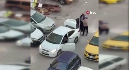 Adana'da film gibi adam ka&ccedil;ırma olayı: Otomobilin bagajına zorla bindirdiler