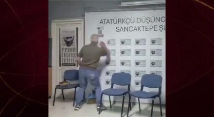 Atat&uuml;rk&ccedil;&uuml; D&uuml;ş&uuml;nce Derneği'nde &ccedil;ekilen tuhaf anlar sosyal medyada g&uuml;ndem oldu