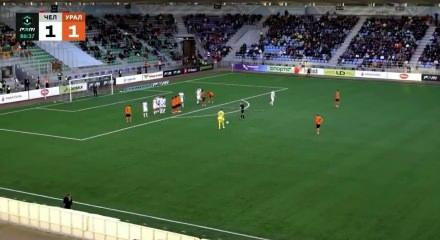 Kaleci 23 metreden frikik gol&uuml; attı! 87'de galibiyeti getirdi