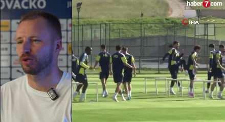 Fenerbah&ccedil;e'nin eski yıldızından kul&uuml;be sert eleştiriler! 'Her şey amat&ouml;rce'