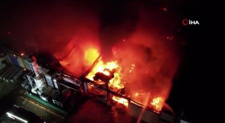 Manisa'da ak&uuml; fabrikasında korkutan yangın