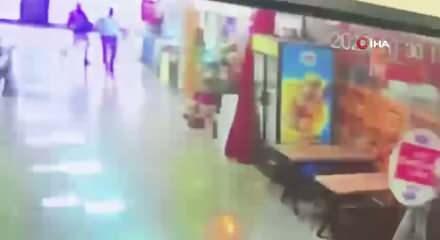 Ankara'da eski eş cinayetinin g&ouml;r&uuml;nt&uuml;leri ortaya &ccedil;ıktı: Terzi d&uuml;kkanını basıp kurşun yağdırdı