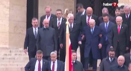 Bah&ccedil;eli'yle kol kola girdi: Parti i&ccedil;inden tepki! Dervişoğlu'ndan a&ccedil;ıklama