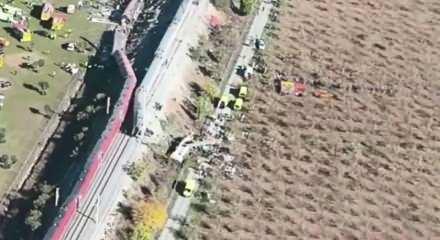 İspanya'daki 46 kişinin hayatını kaybettiği kaza alanı havadan g&ouml;r&uuml;nt&uuml;lendi!