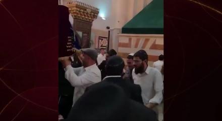 İsrail'in Harem-i İbrahim Camii'ni ibadete kapatma kararı alması tepkilere neden oldu