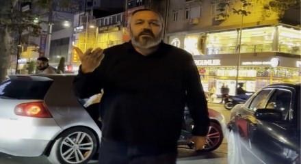 Kağıthane&rsquo;de motosikletliye &ouml;l&uuml;m tehdidi! Bulgar plakalı ara&ccedil;tan inip saldırdılar