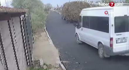 Niğde'de sollama yaparken şarampole devrilen motosikletli ağır yaralandı