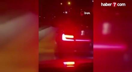Yol kesip tehdit eden maganda kamerada: Ara&ccedil;ta bebek olmasına bile aldırış etmedi