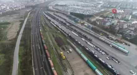 &Ccedil;in&rsquo;e gidecek 42 vagon ve 42 konteynerlik ihracat treni havadan g&ouml;r&uuml;nt&uuml;lendi