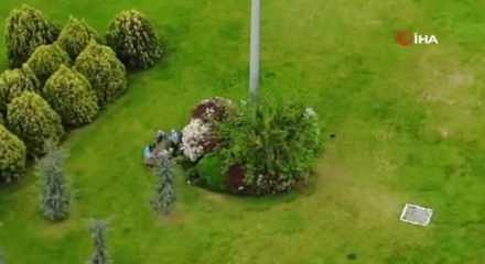 E-5’in yanı başında piknik yapıp tavla oynadılar ...